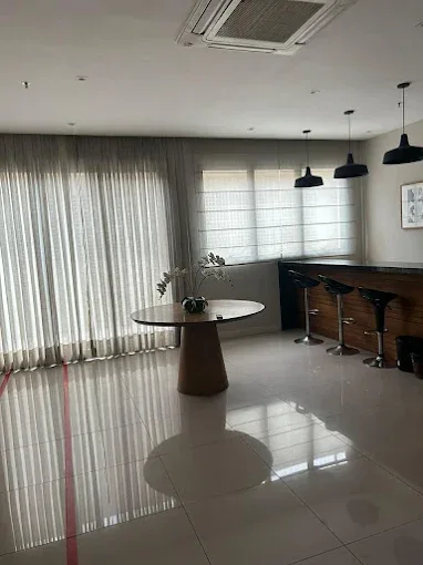 Outro ângulo do ambiente interno